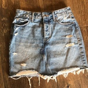 Distressed denim mini